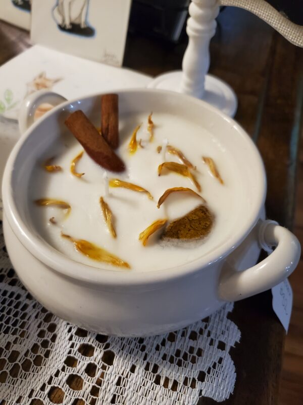 white Candle-  Apple cider