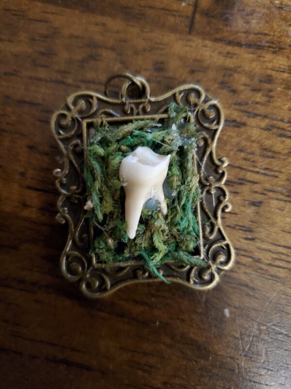 Moss Frame - Brass