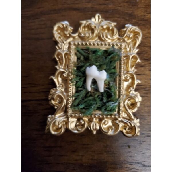 Moss Frame - Gold - Image 4