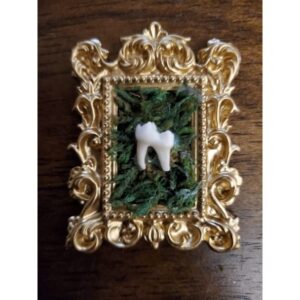Moss Frame - Gold