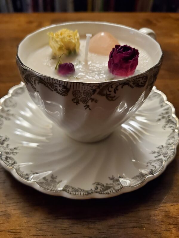 Tea cup candle -  Vanilla Rose - Image 2