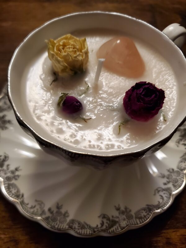 Tea cup candle -  Vanilla Rose - Image 3